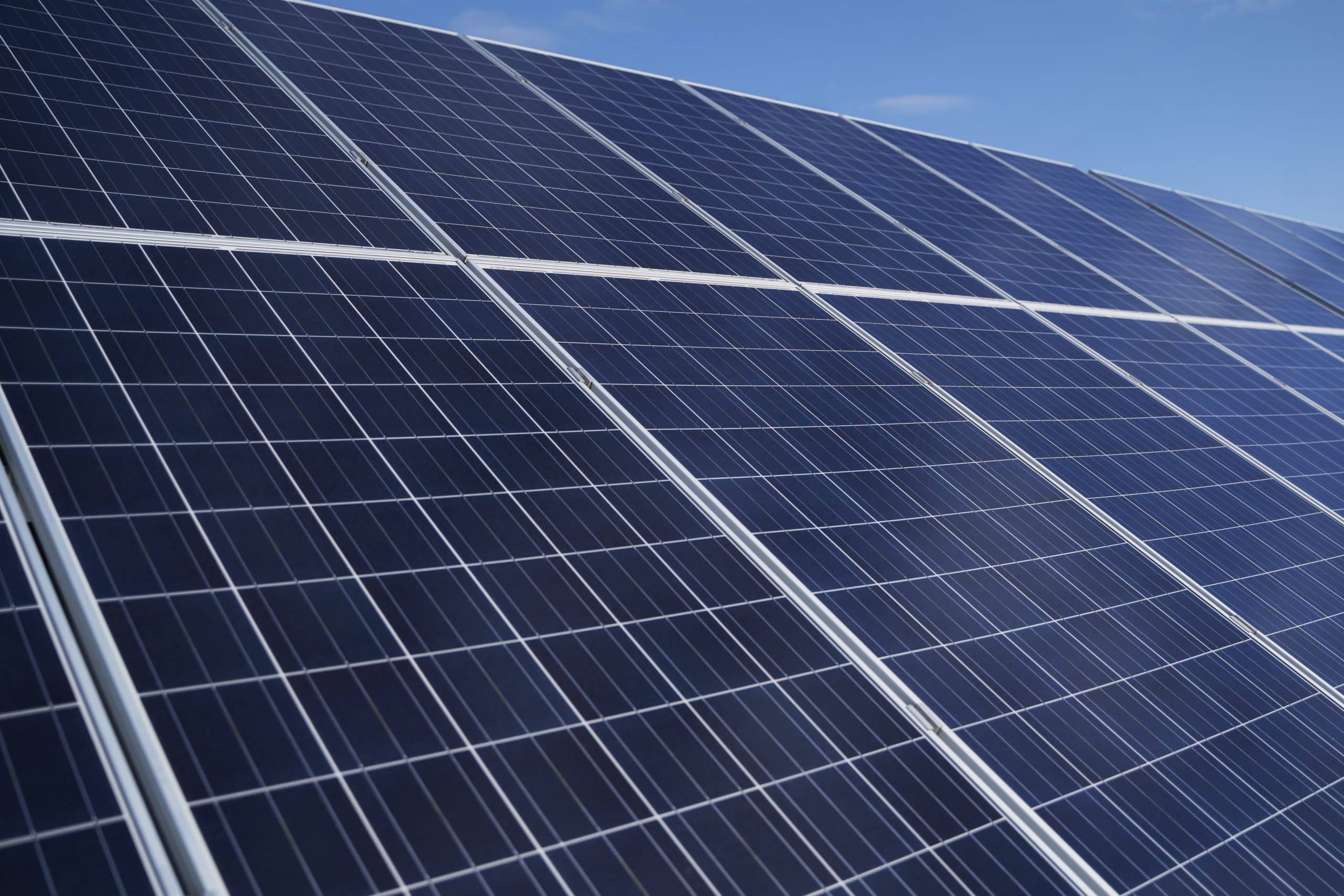 Low Angle Solar Pannels Arrangement